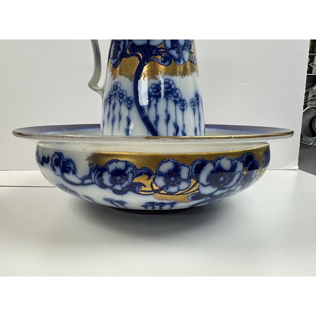 Blue Exquisite Art Nouveau Flow Blue Wash Basin Set For Sale - Image 8 of 10