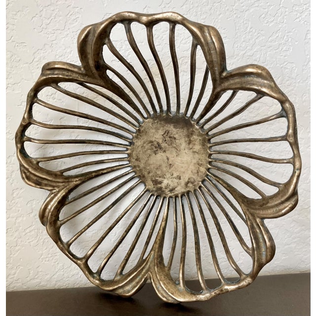 Late 20th-Century Moulded Cast Brass Reticulated Hibiscus-Petal Shaped Decorative Bowl For Sale - Image 15 of 16