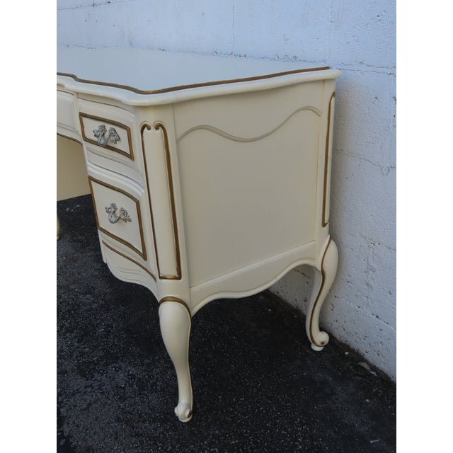 Bassett French Shabby Chic Painted Vanity Writing Desk 6237 For Sale In Miami - Image 6 of 18