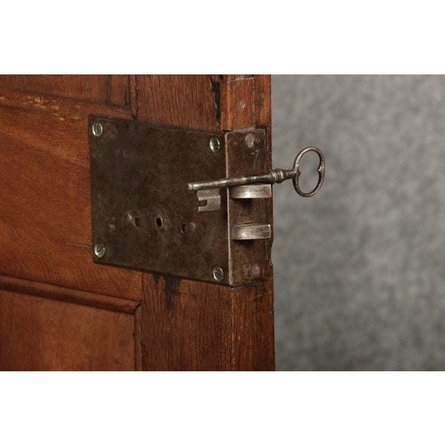 Black Antique Frankfurt Wave Cabinet in Oak, 1750 For Sale - Image 8 of 18