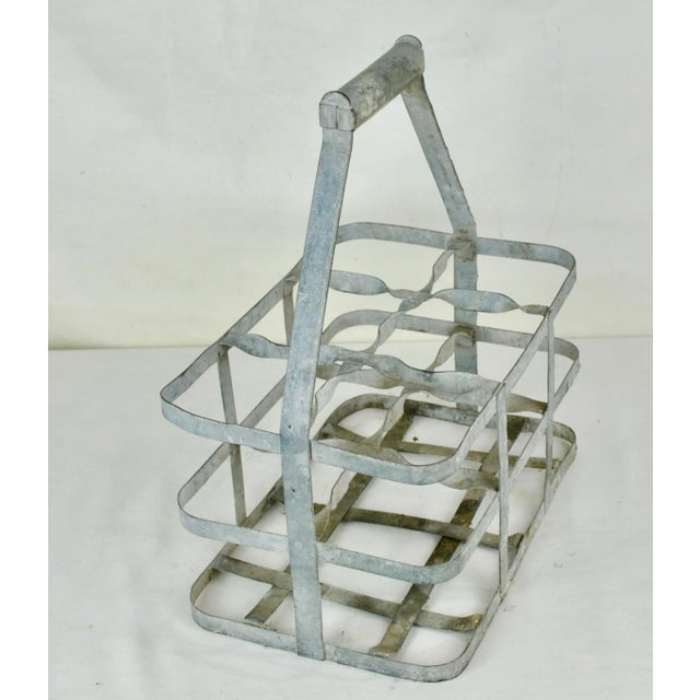 Metal Bottle Rack, 1960s, in Good conditions. Designed 1960 to 1969