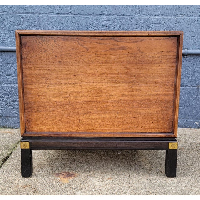 Fine Henredon Nightstands a Pair Chairish