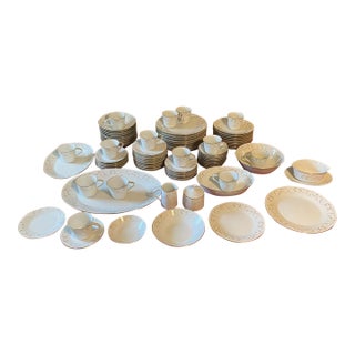 Vintage Noritake Duetto 6610 Mid-Century Modern Ceramic White Gold Scroll Japan Dinner Set - 96 Pieces For Sale