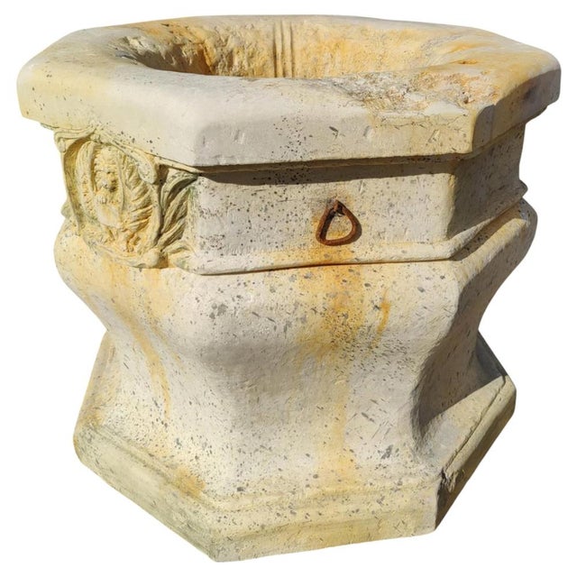 Venetian Botticino Marble Well, 18th Century For Sale - Image 9 of 9