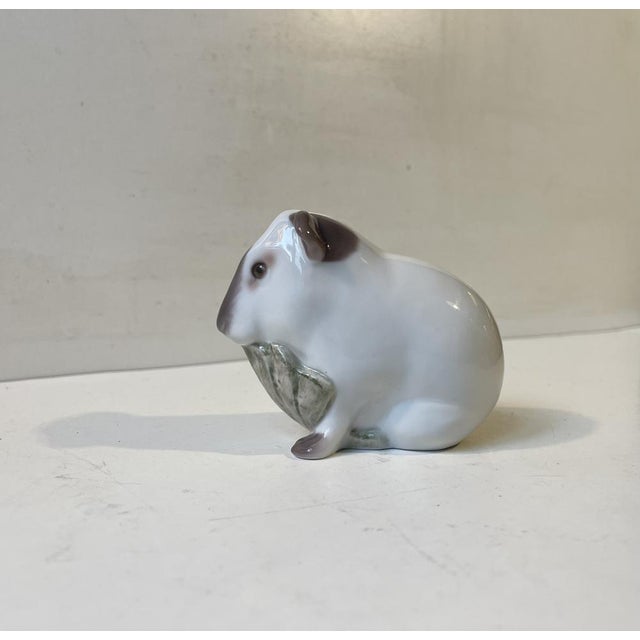 White Guinea Pig Figurine in Glazed Porcelain from Bing & Grondahl, 1970s For Sale - Image 8 of 8