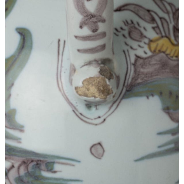 Polychrome Chinoiserie Wine Jug from Delft, 1680s For Sale - Image 10 of 13