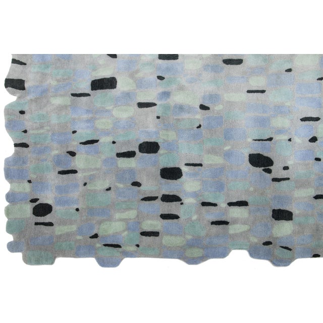 Abstract Gray Hand-Tufted Modern Wool Rug With Abstract Pattern by Apadana For Sale - Image 3 of 10