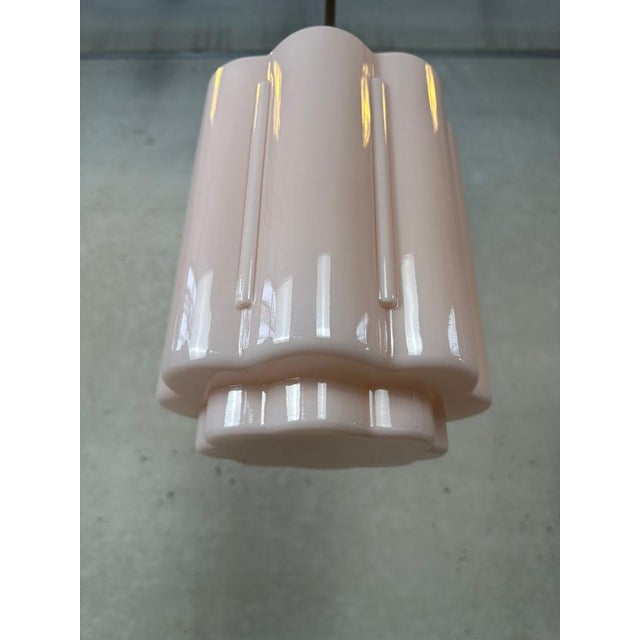 Art Deco Lamp in Rosé Opaline For Sale - Image 5 of 13