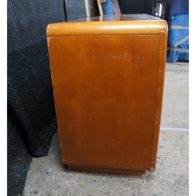 1960s American of Martinsville Art Deco Lowboy Burled Triple Dresser & Mirror MCM For Sale - Image 12 of 16