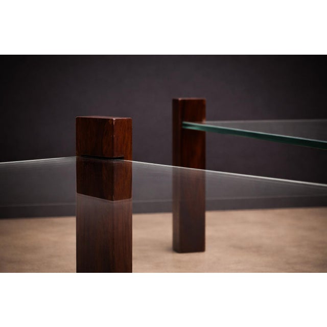 1960s Brazilian Modern Pair of Square Side Tables in Rosewood and Glass, Brazil, 1960s For Sale - Image 5 of 7