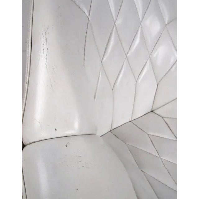 Mid-Century Modern Tufted Swivel Lounge Chair For Sale - Image 4 of 10