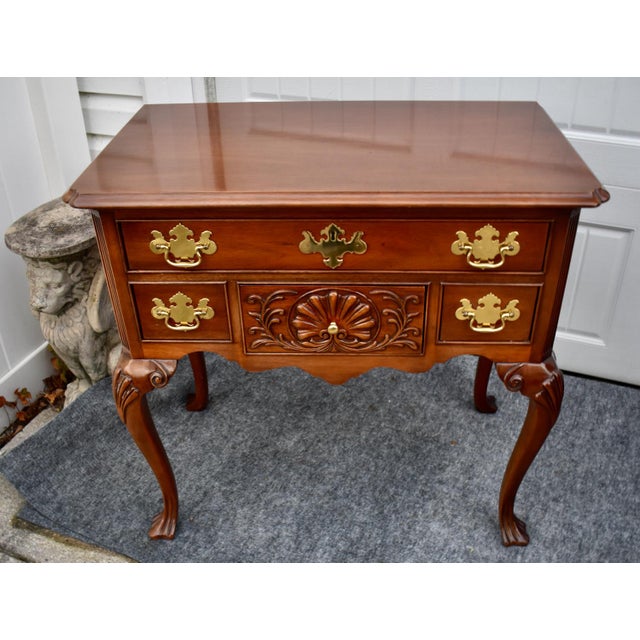 Councill Furniture Councill Craftsmen Mahogany Lowboy Vintage Chippendale Console Shell Carved For Sale - Image 4 of 17