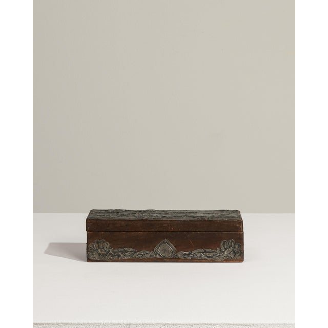 1900 - 1909 France Arts & Crafts Forest Green Pewter Box For Sale - Image 4 of 18