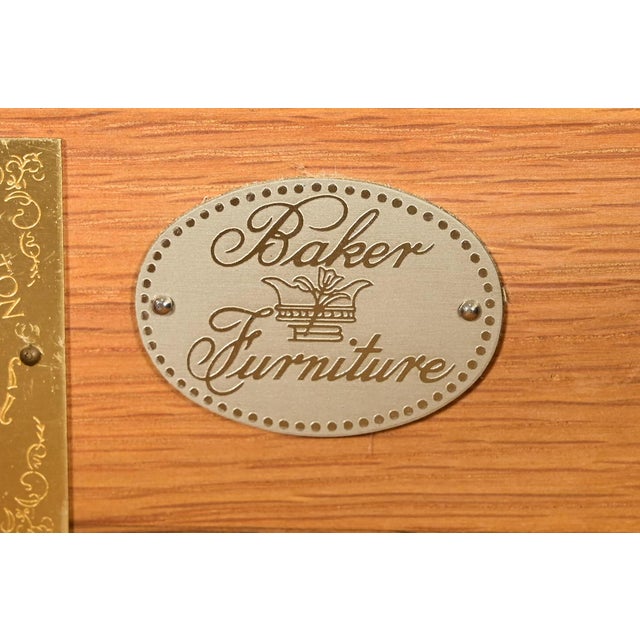 Baker Furniture Historic Charleston Georgian Inlaid Flame Mahogany Drop Leaf Pembroke Side Table For Sale - Image 13 of 17