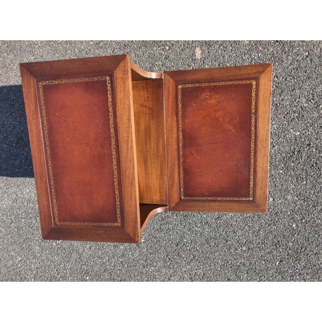 Mid 20th Century Vintage Mid-Century Tiered Side Table For Sale - Image 10 of 11