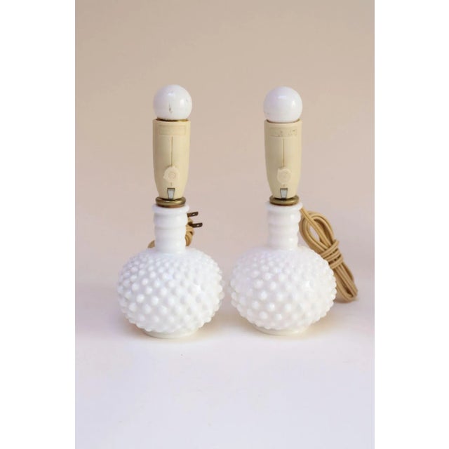 Pair of Petite Mid-Century Modern Hobnail Milk Glass Boudoir Bedside Table Lamps For Sale - Image 4 of 11