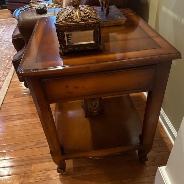 Bernhardt Cherry Coffee/Cocktail Table Matching Side Table For Sale In New York - Image 6 of 6
