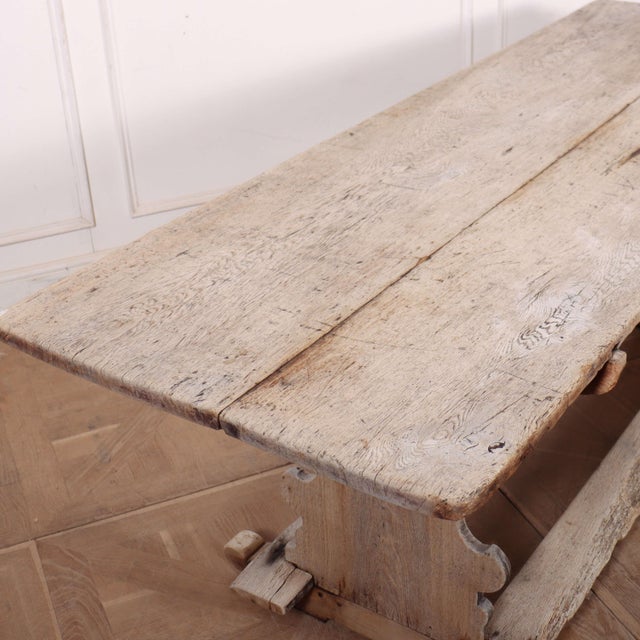 Rustic English Console Table in Oak For Sale - Image 6 of 10