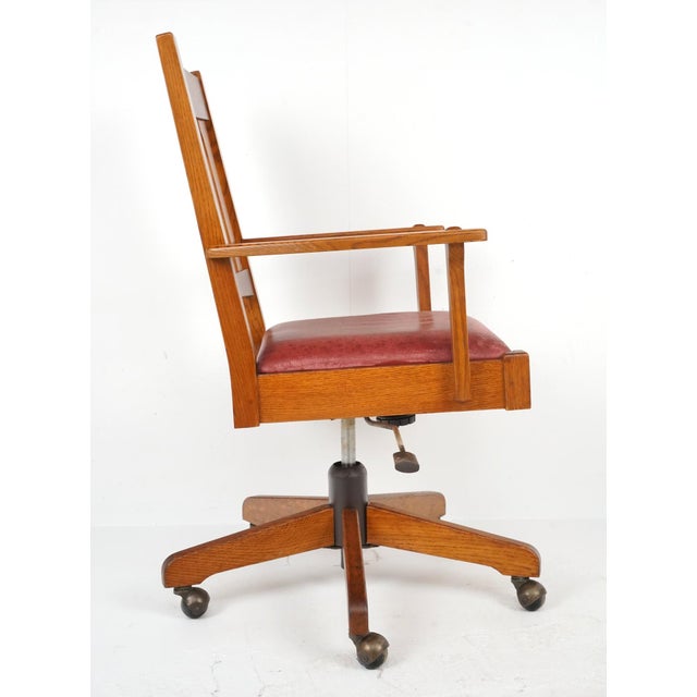 Vintage Stickley Arts & Crafts Oak & Leather Swivel Office Chair For Sale - Image 9 of 14