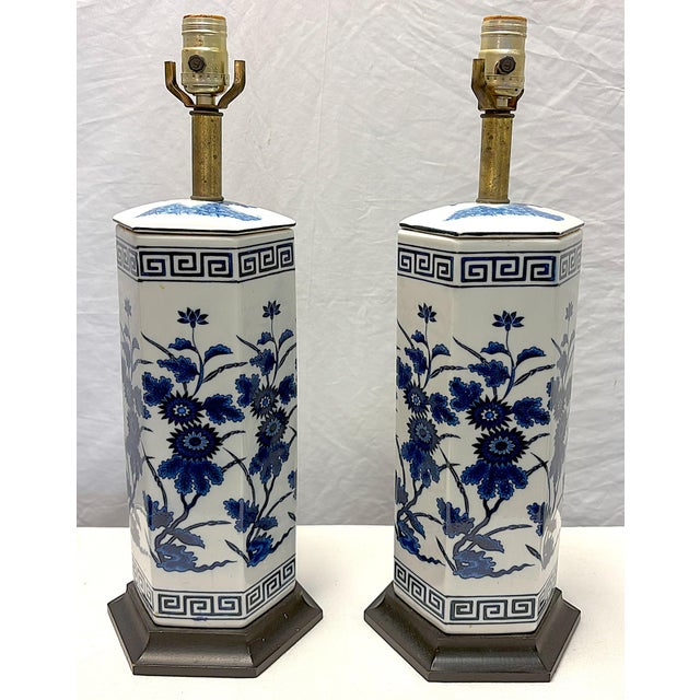 Traditional Vintage Mid Century Blue and White Ceramic Hexagon Shaped Table Lamps- A Pair For Sale - Image 3 of 17