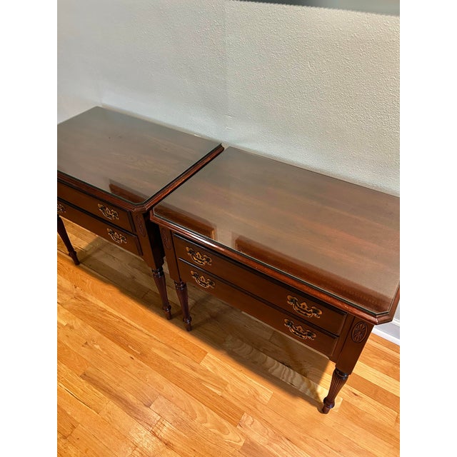 1980’s Ethan Allen Georgian Court Mahogany Nightstands With Glass Tops & Brass Hardware - A Pair For Sale - Image 9 of 18