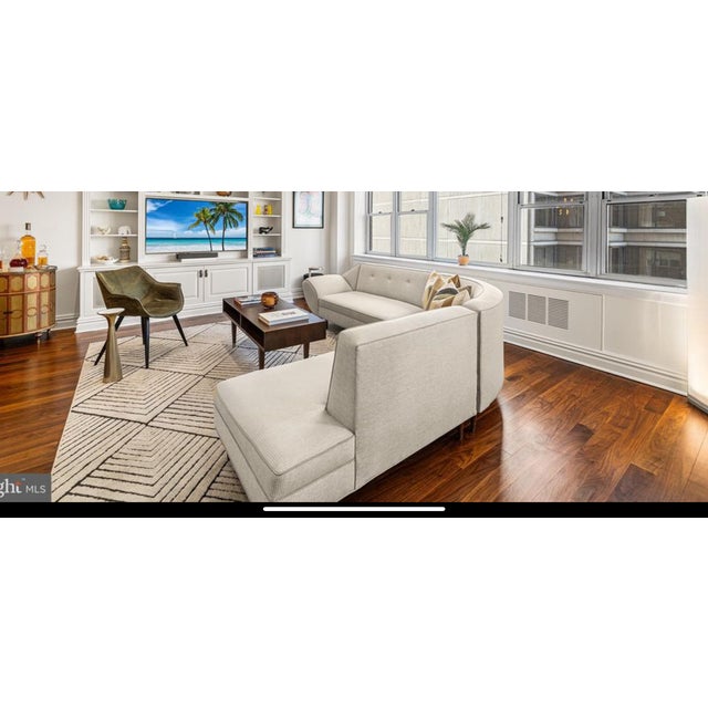 1960s Sculptural Mid-Century Curved Sectional Sofa – Reupholstered & Rare For Sale - Image 9 of 18