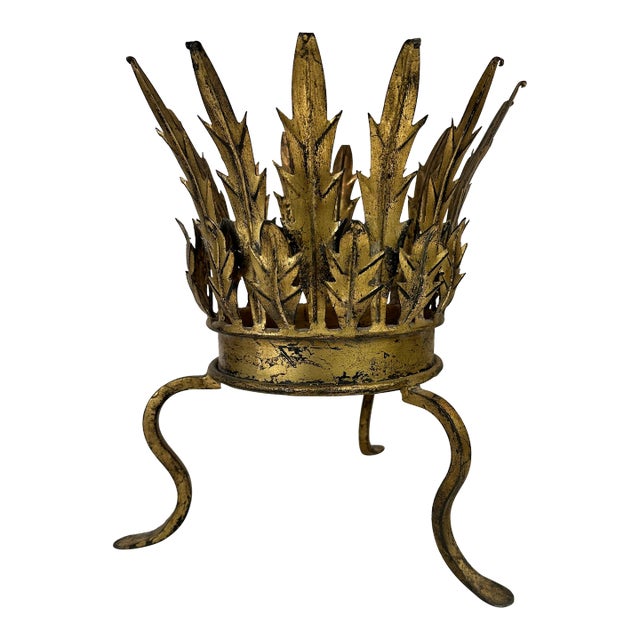 Early 20th Century Acanthus Leaf Gilt Metal Planter Holder For Sale