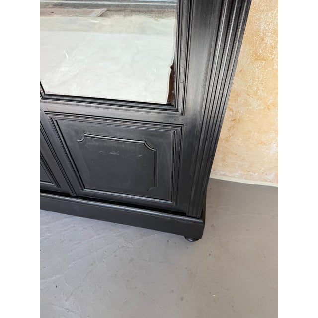 Late 19th Century French Napoleon III Style Ebonized Bookcase With Original Glass Doors For Sale - Image 15 of 18