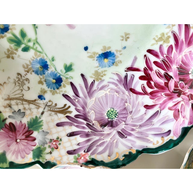 Early 20th Century Early 20th Century European Hand-Painted Chrysanthemum Motif Porcelain Serving Bowl With 5 Dessert Bowls For Sale - Image 5 of 7