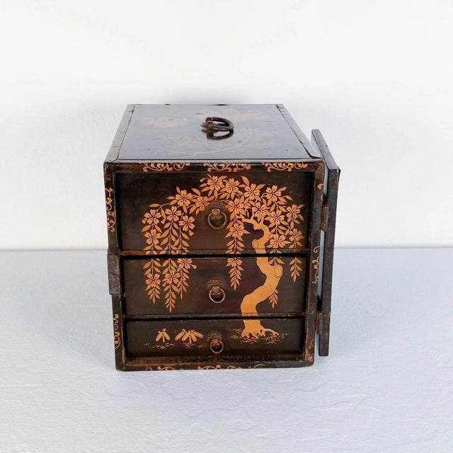 1910s Japanese Lacquered Three-Drawer Trunk, Circa 1910 For Sale - Image 5 of 9