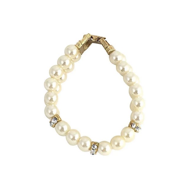 Late 20th Century Faux Pearl Rhinestone Double Stand Bracelet For Sale - Image 5 of 11