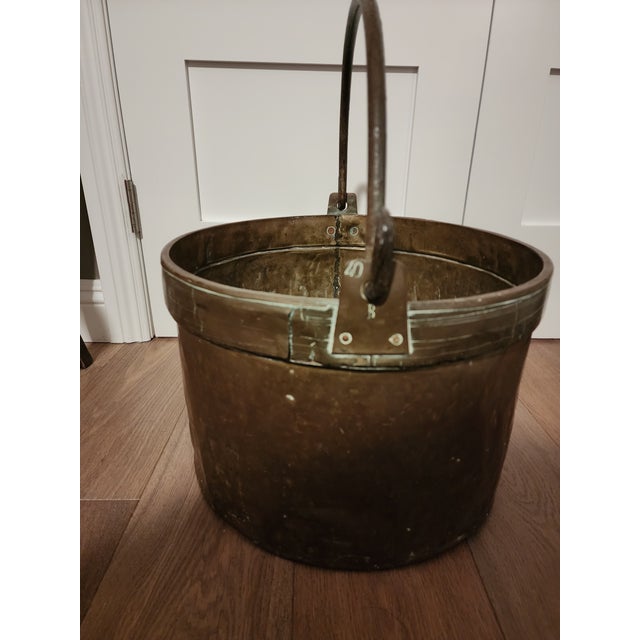 19th-Century Hand-Hammered Dovetailed Copper Cauldron With Forged Iron Handle For Sale - Image 15 of 18