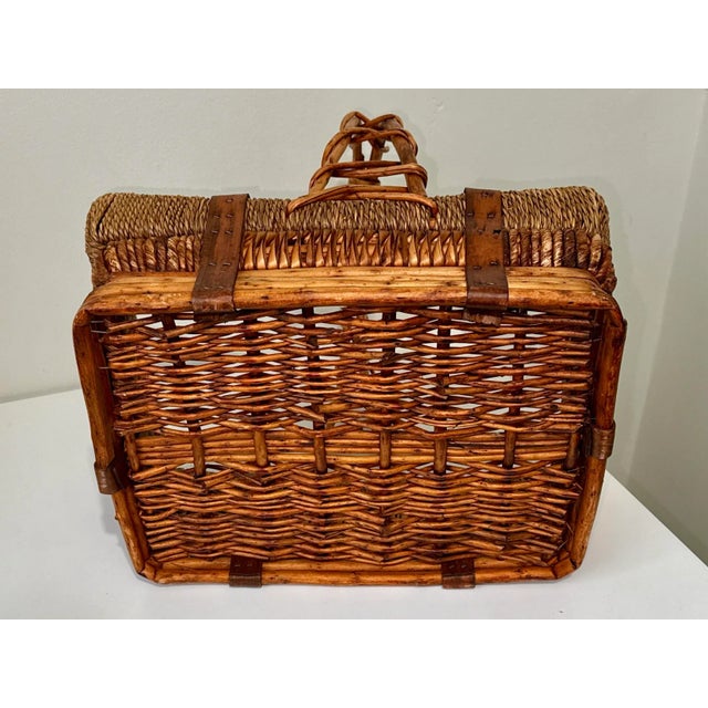 Farmhouse Wicker & Rattan Basket Handled Basket For Sale - Image 3 of 11
