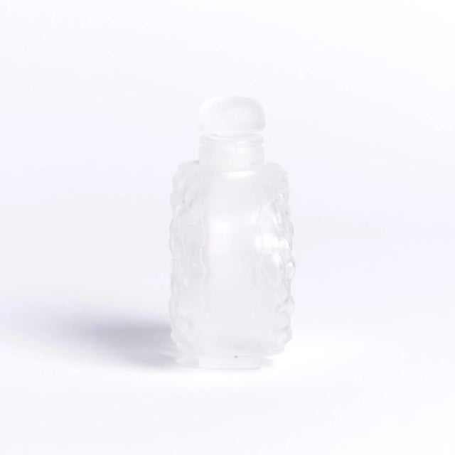 René Lalique Early 20th Century Lalique Dahlia Perfume Bottle For Sale - Image 4 of 10