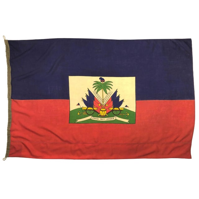Large Vintage Wool Hand-Painted Flag of Haiti For Sale In Los Angeles - Image 6 of 6