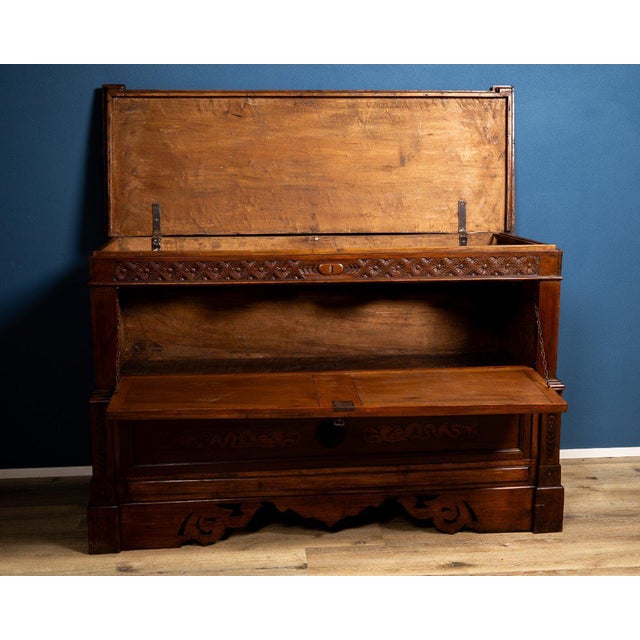 Emilian Sideboard in Cherry Wood with Inlays, Italy, 1800s For Sale - Image 3 of 9