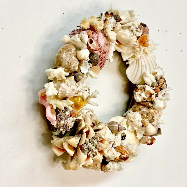 Vintage 1980s Coastal Boho Chic Seashell Encrusted Wreath For Sale - Image 11 of 11