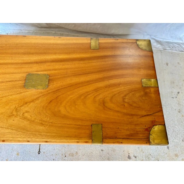 19th Century English Camphor Wood Campaign Chest For Sale - Image 4 of 18