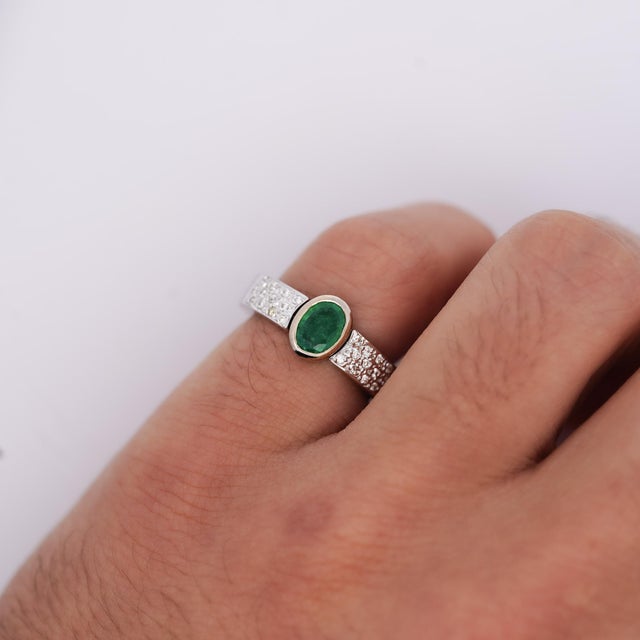 Metal 18k White Gold Detachable Ring Jacket Bezel Emerald and Diamond Ring Size 7 For Sale - Image 7 of 7