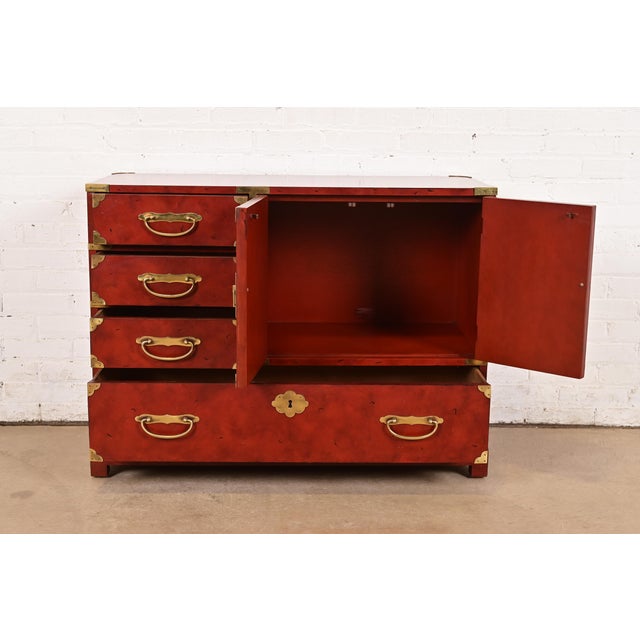 1970s Century Furniture Hollywood Regency Chinoiserie Red Lacquered Commode or Chest of Drawers, Circa 1970s For Sale - Image 5 of 13