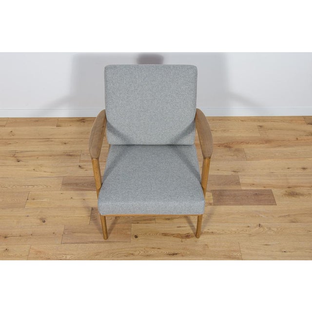Model 300-139 Armchair from Swarzędz Factory, 1960s For Sale - Image 4 of 18
