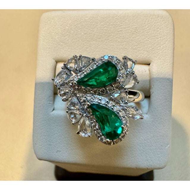 1.2Ct Finest Zambian Fancy pear Emerald & 1.3 Ct Diamond Ring, 18 Kt Gold , 7 For Sale - Image 13 of 18