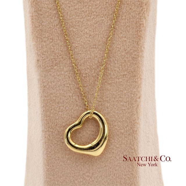 Tiffany & Co. Elsa Peretti 18k 750 Yellow Gold Open Heart Pendant Necklace For Sale In New York - Image 6 of 14