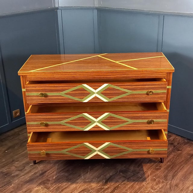 Brown Mid-Century Italian Chest of Drawers in the style of Gio Ponti, 1960s For Sale - Image 8 of 18