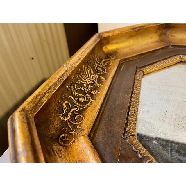 19th Century Scandinavian Octagonal Wall Mirror in Gilded Wood For Sale - Image 13 of 15