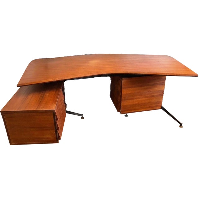 Teak and Iron Desk in the Style of Osvaldo Borsani, 1960s For Sale - Image 3 of 10