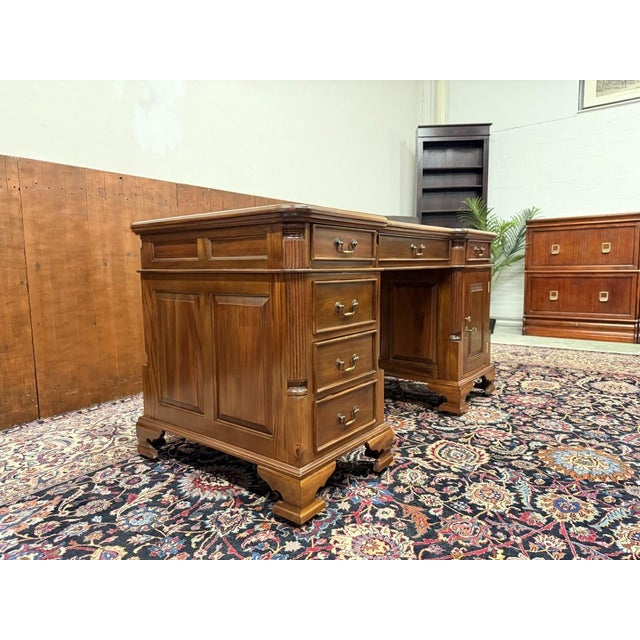 English Desk in Red Leather For Sale - Image 5 of 18