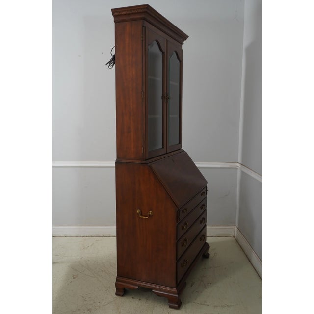 Age: C.2004 Details: Finish no.20 Model 6001 Solid Cherry 2 Piece Construction Beveled Glass Bracket Feet Dovetailed...