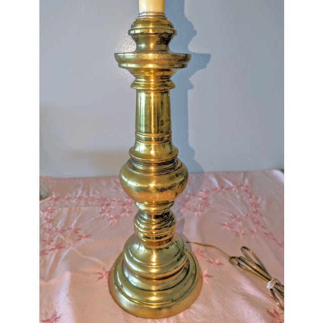 CORRECTION TO SHIPPING TIME, THIS IS SELLER SHIPPING, ARRIVAL TIME IS 4-10 DAYS FROM PURCHASE DATE. A golden silk Pleated...