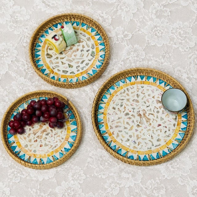 Arts & Crafts Set of Three Blue Triangle Pattern Rattan Mother-of-Pearl Inlaid Round Trays For Sale - Image 3 of 4